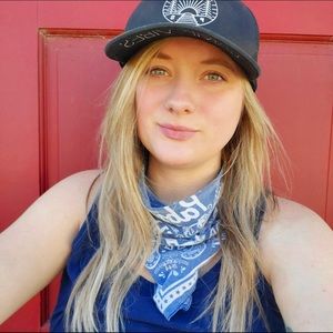 Meet your Posher, Lauren